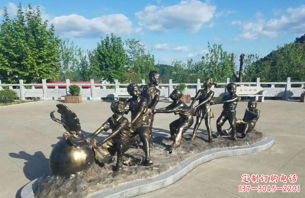 厦门萝卜精灵铜雕——精致的家居装饰