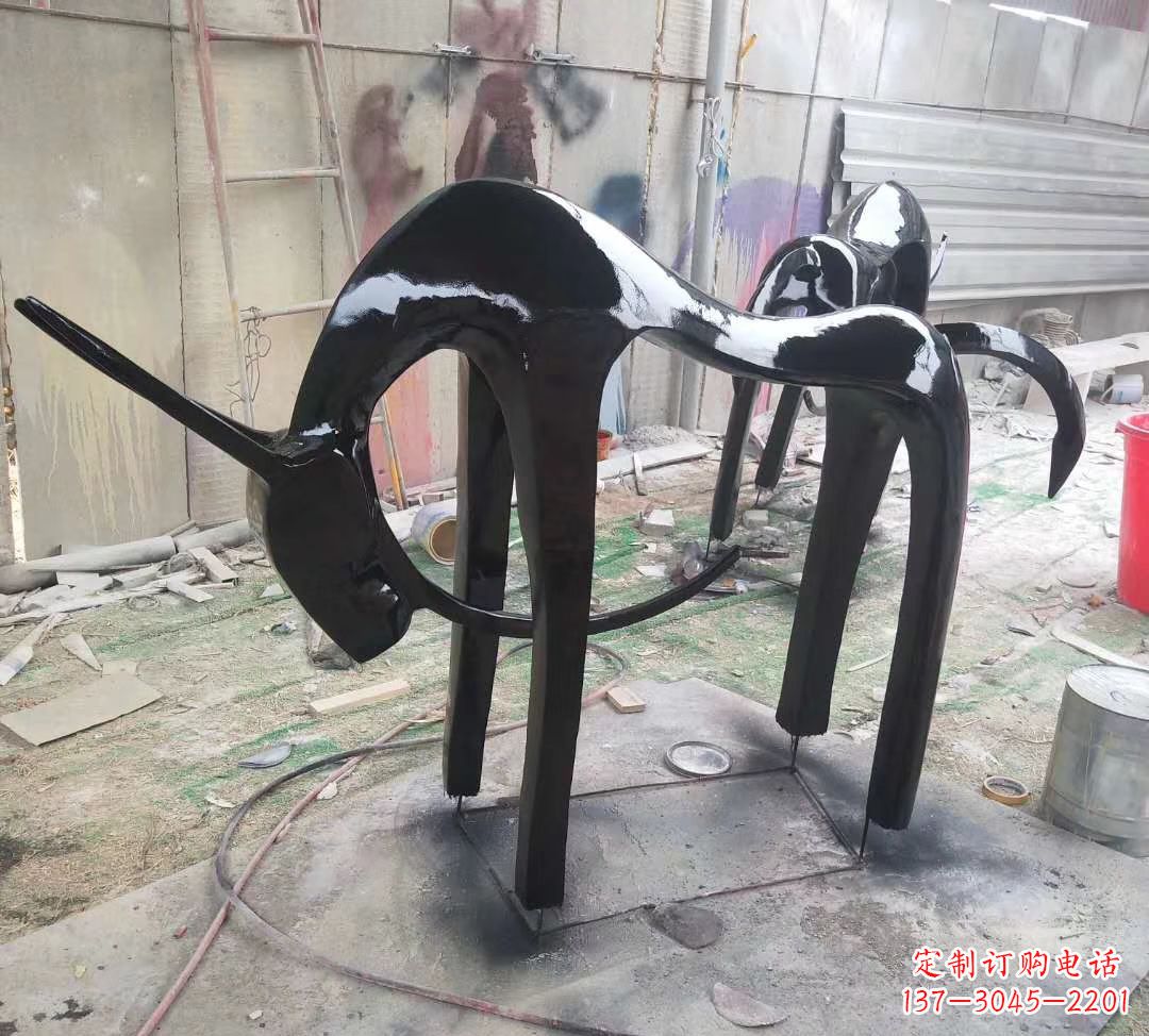 厦门玻璃钢抽象小鹿雕塑别墅庭院景观摆件 