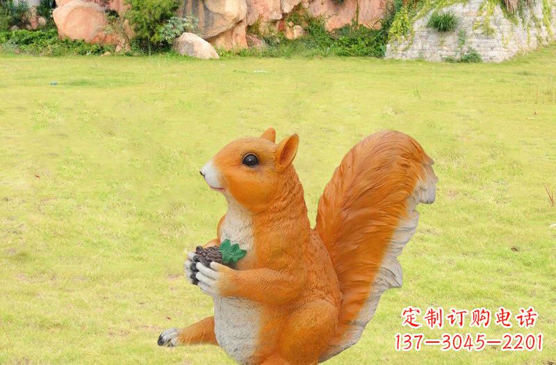 厦门玻璃钢仿真松鼠