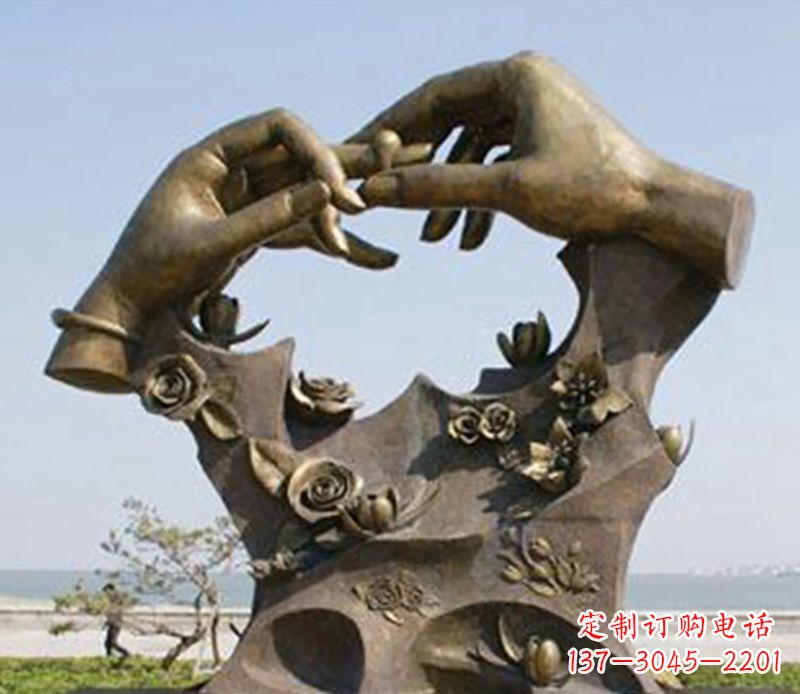 厦门不锈钢戒指雕塑表达爱的艺术精品
