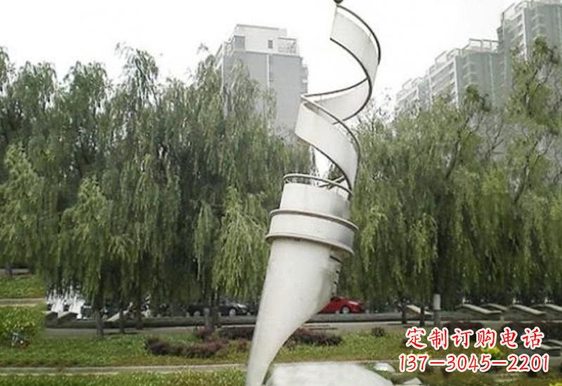 厦门不锈钢公园抽象钢笔雕塑