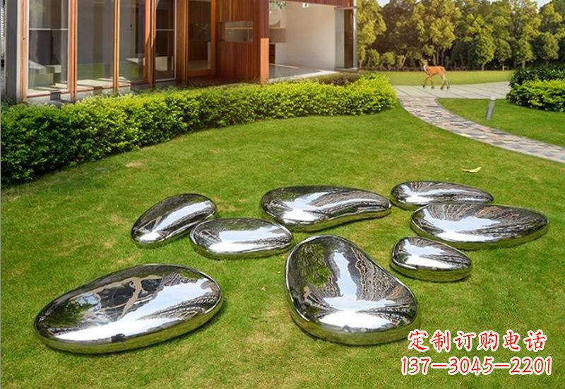 厦门不锈钢公园的鹅卵石雕塑