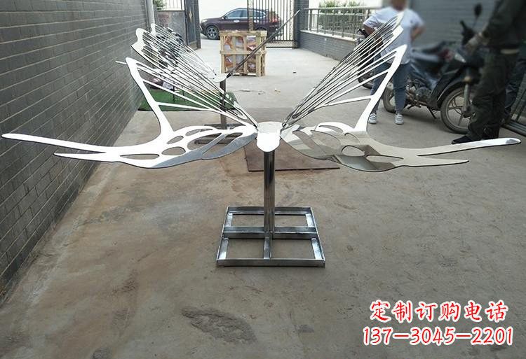 厦门非凡之美不锈钢公园的蝴蝶雕塑