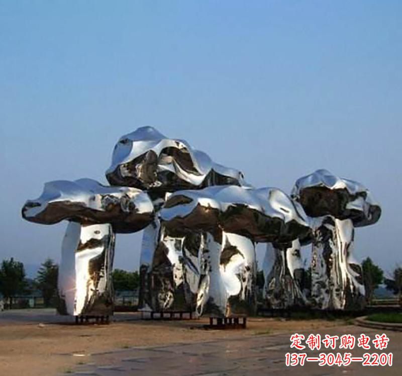 厦门不锈钢镜面蘑菇雕塑精致灵动的美学