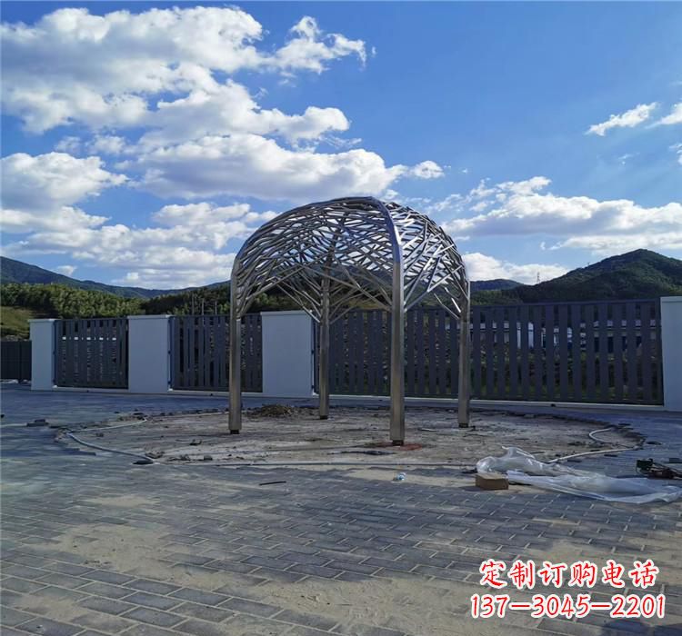 厦门不锈钢凉亭雕塑美丽的艺术之作