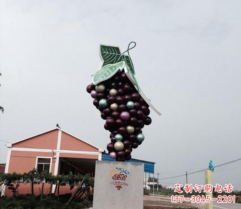 厦门精美绝伦的不锈钢葡萄雕塑