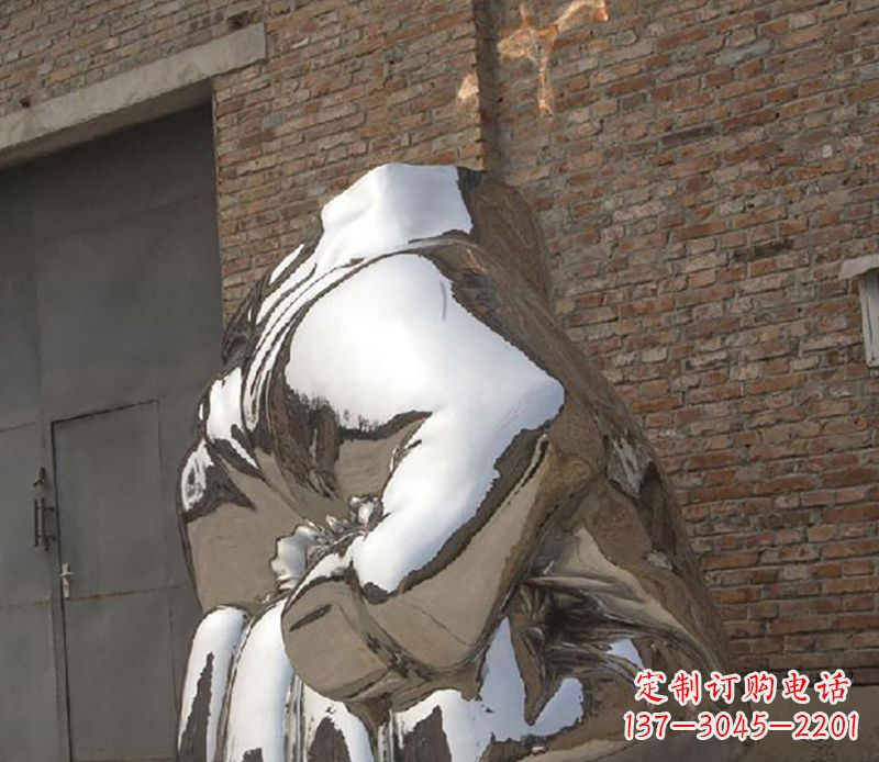 厦门不锈钢拳头雕塑 (2)