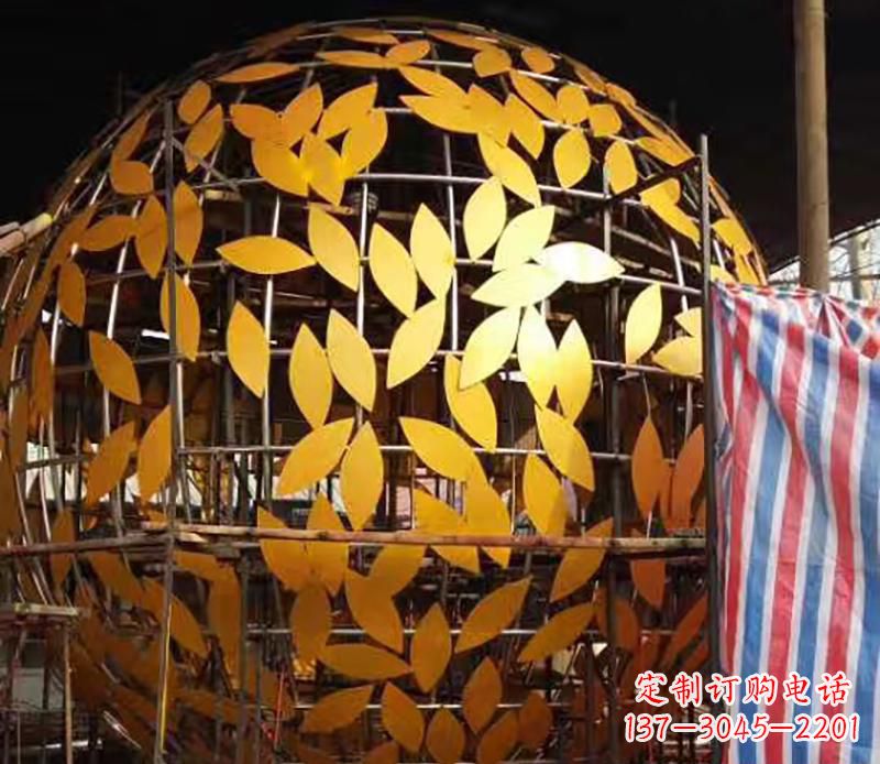 厦门不锈钢树叶镂空球景观雕塑