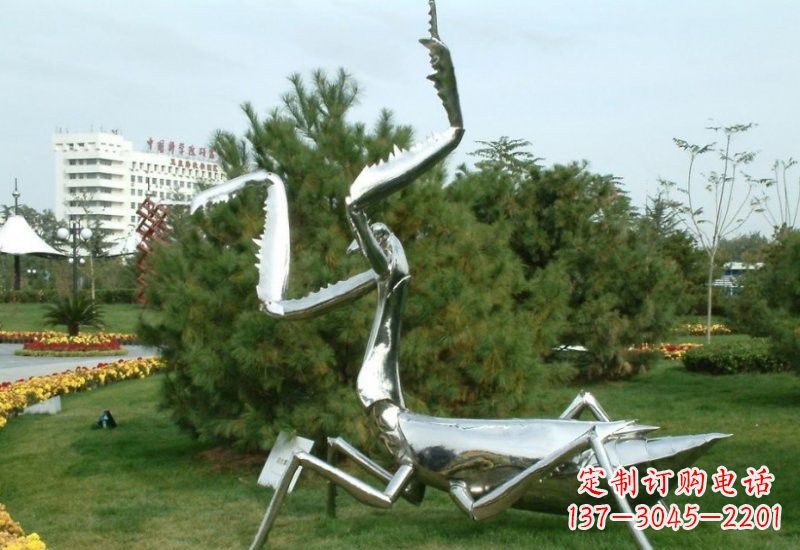 厦门不锈钢螳螂雕塑2
