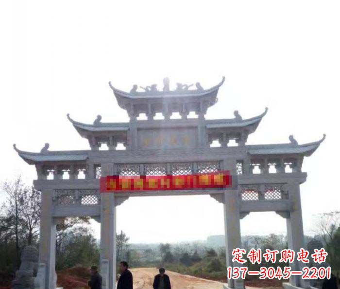 厦门村庄三门石雕牌楼