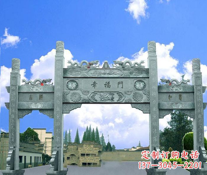 厦门村庄三门石雕牌坊