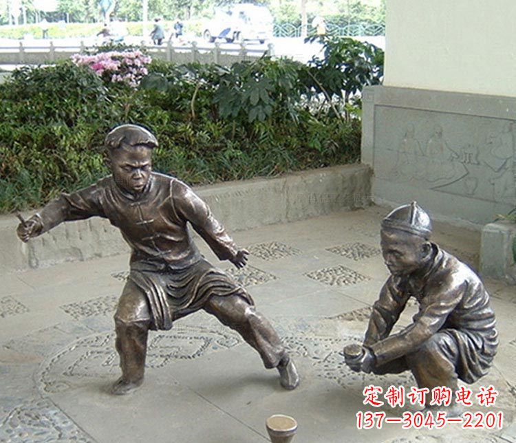 厦门打陀螺的儿童铜雕