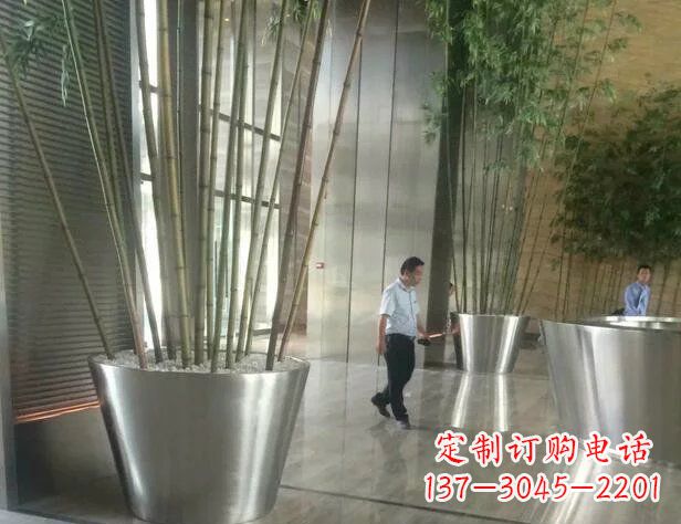 厦门品质不锈钢花盆景观雕塑