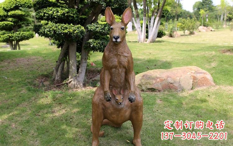 厦门公园玻璃钢仿真袋鼠雕塑