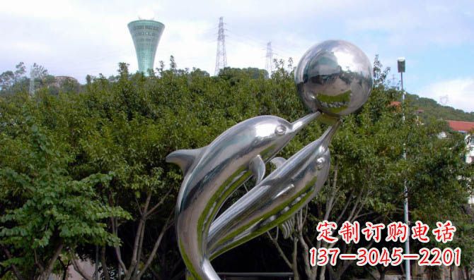 厦门高贵静谧的不锈钢海豚顶球雕塑