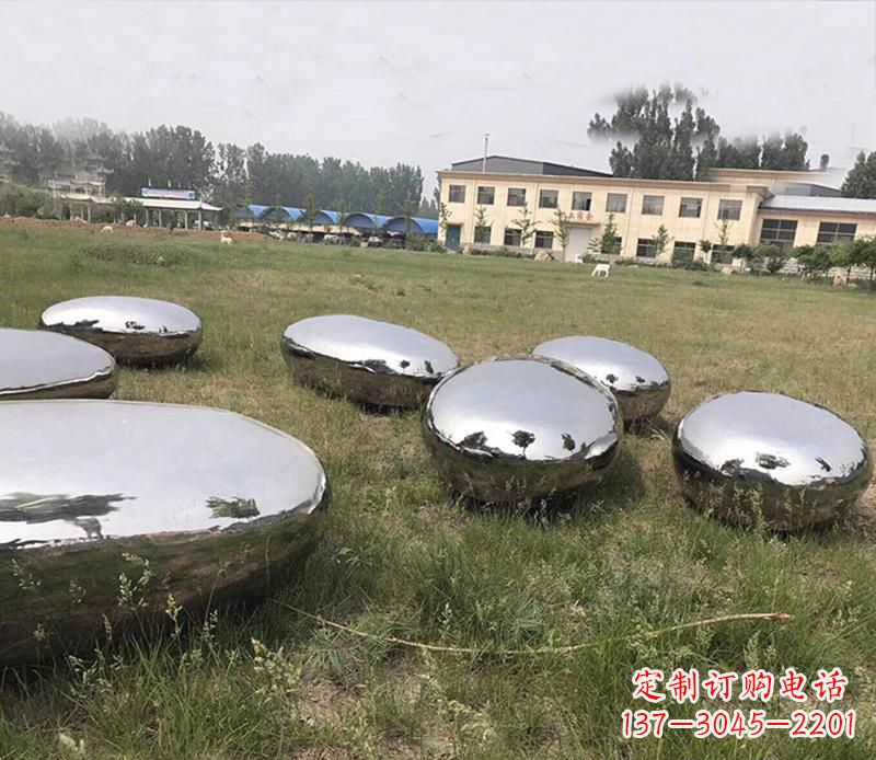 厦门精美不锈钢水滴景观雕塑