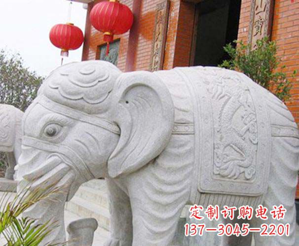 厦门泰坦巨型大象雕塑