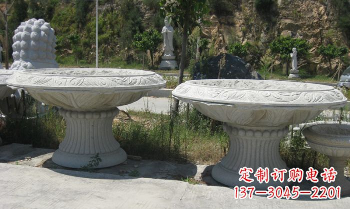 厦门美轮美奂的大理石花盆雕塑