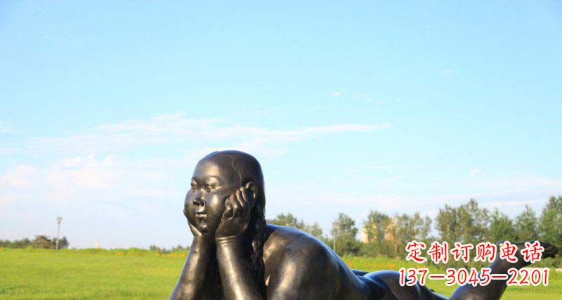 厦门美好时光,萌萌哒胖女孩青铜雕塑