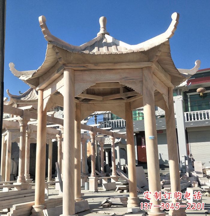 厦门公园晚霞红凉亭雕塑