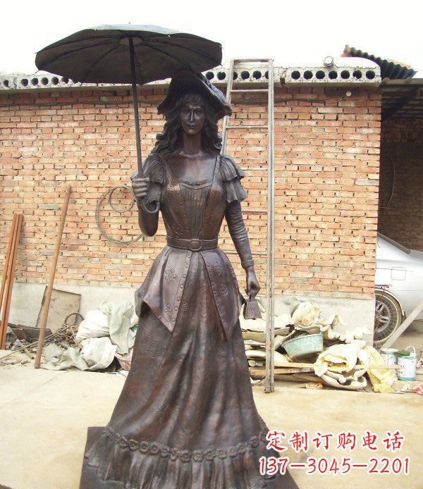 厦门公园西洋美女人物铜雕