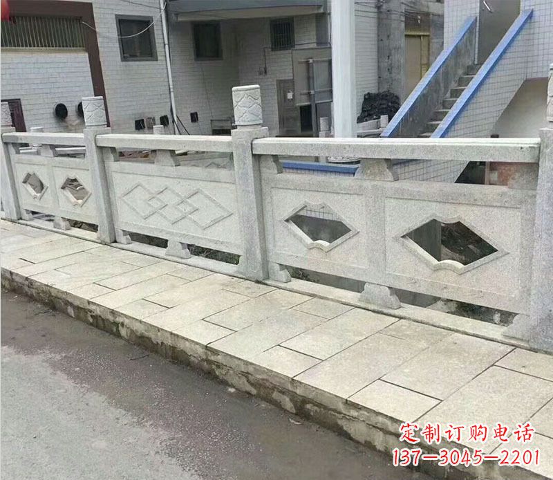 厦门中领雕塑:让您的栏板石雕更加出彩