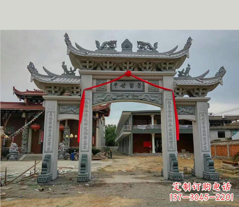 厦门以传统工艺为源的独特牌坊石雕