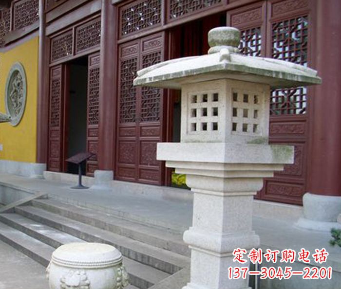 厦门寺庙景观镂空石灯石雕