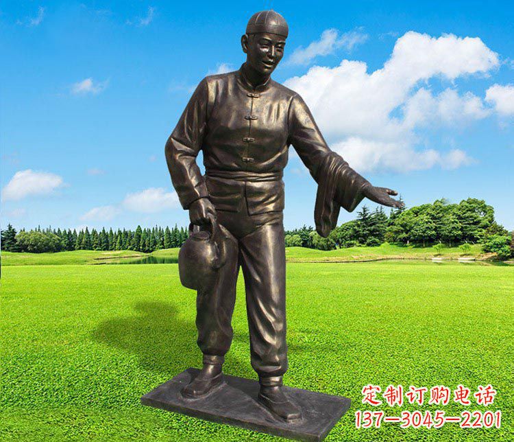 厦门提茶壶的店小二铜雕