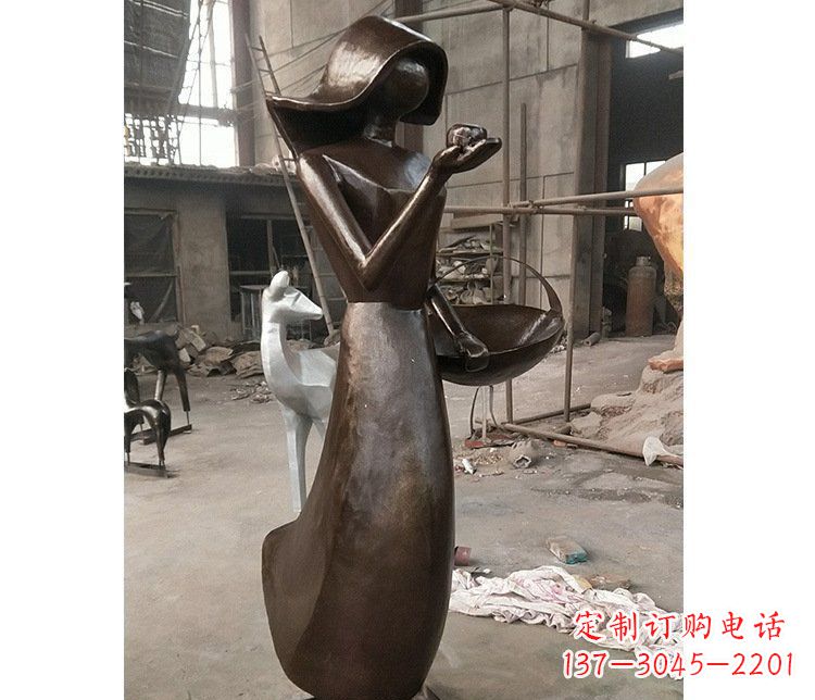 厦门铜雕逛街女孩人物雕塑