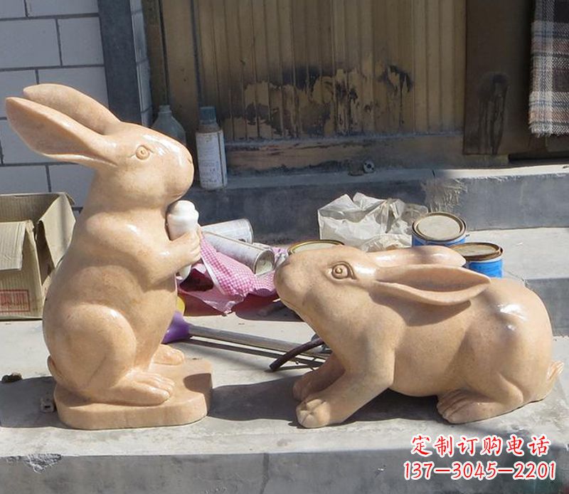 厦门兔子石雕公园动物摆件