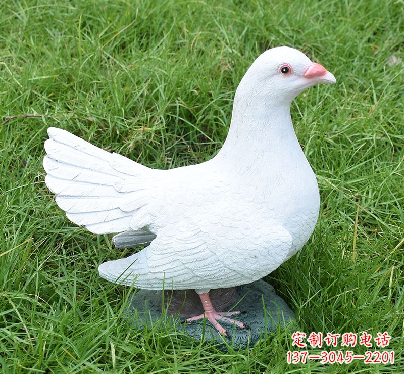 厦门文化广场的和平鸽雕塑