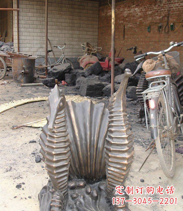 厦门铸铜海马小区动物铜雕